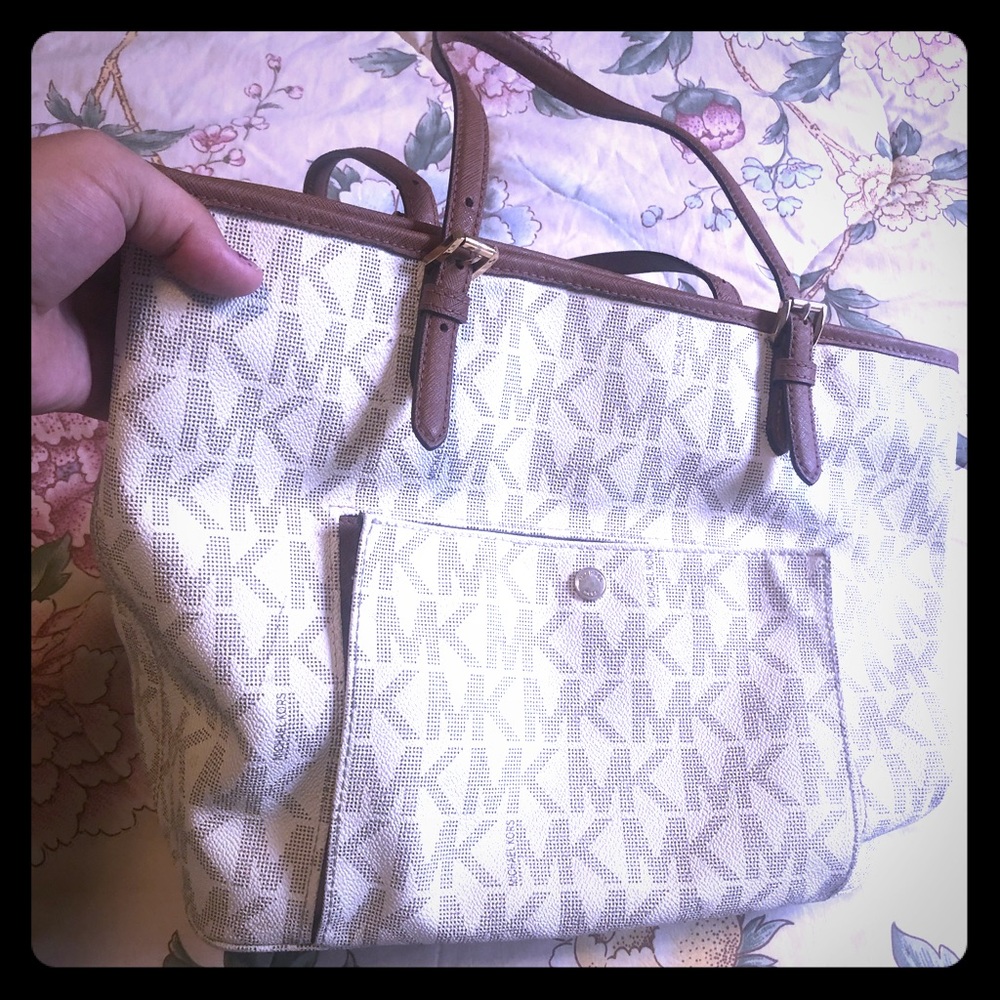 Michael Kors purse